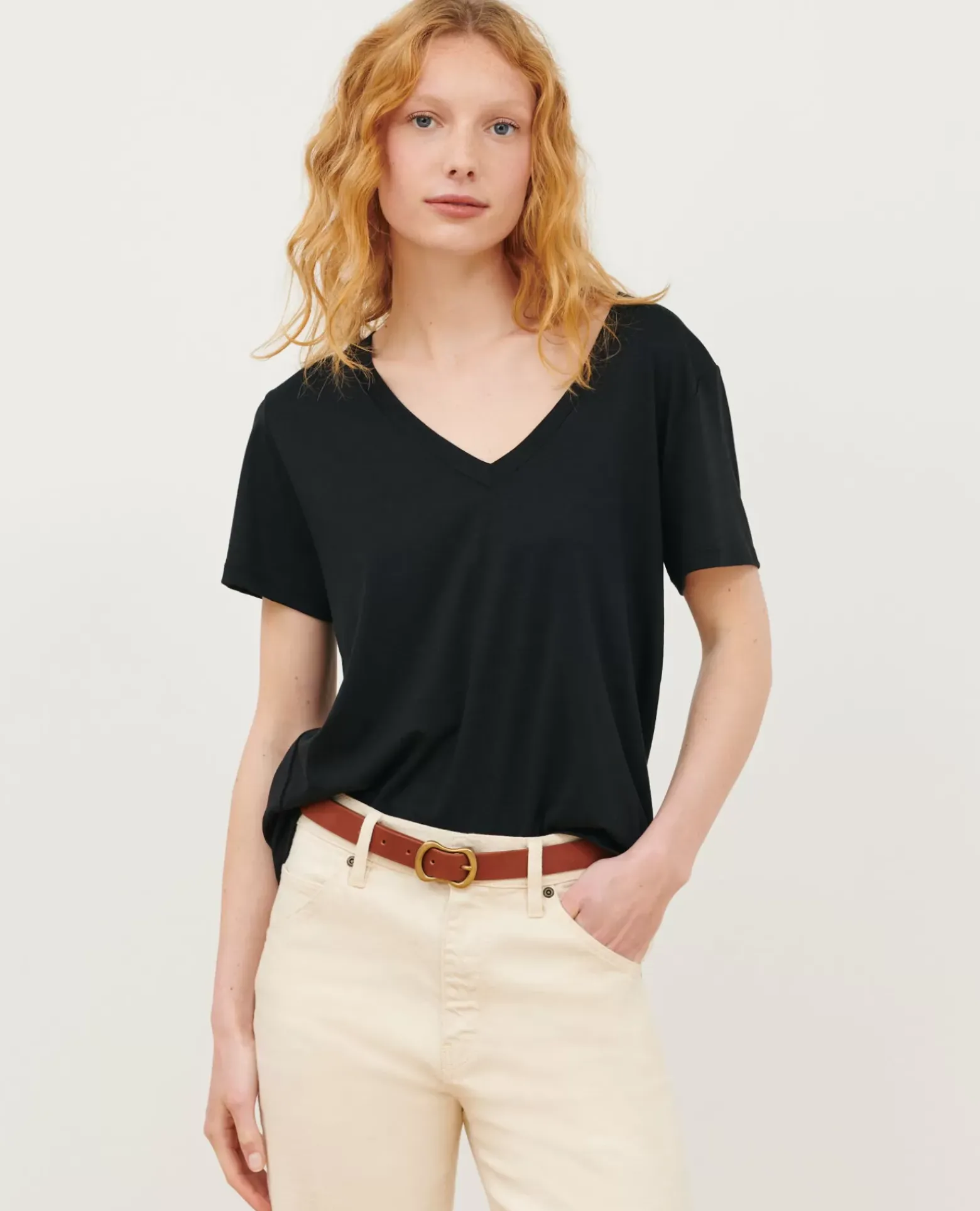 Tops|Comptoir des Cotonniers Lea - T-Shirt Fluide Col V Black Beauty